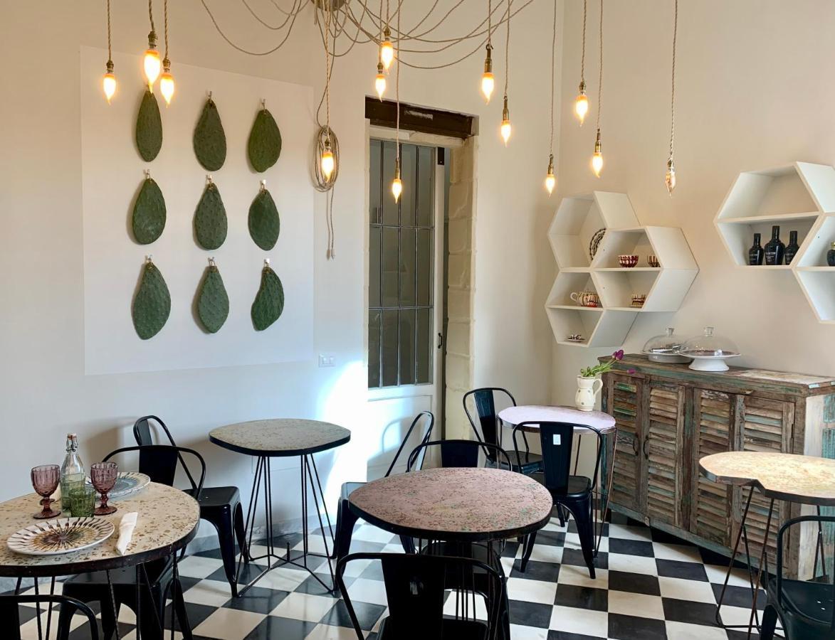Habitare Lecce & Salento Acomodação com café da manhã Exterior foto