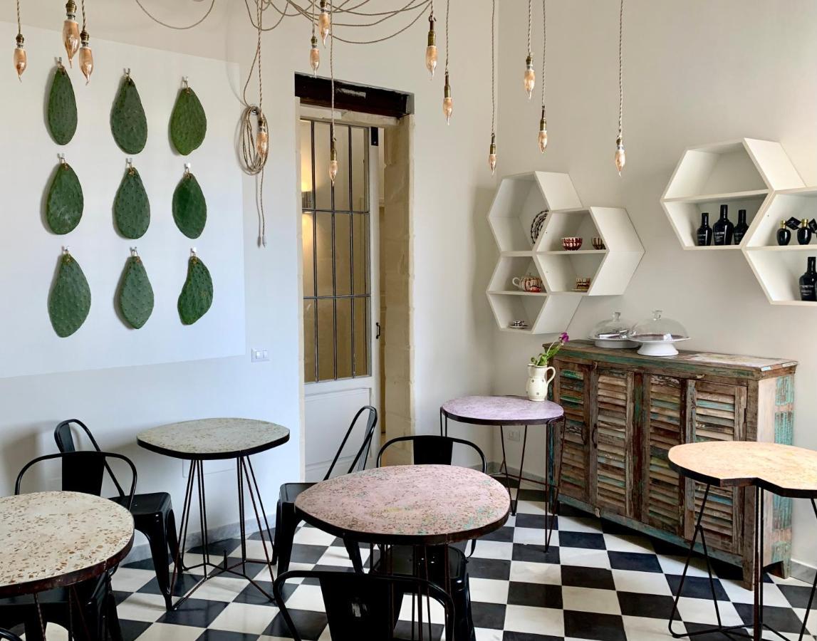 Habitare Lecce & Salento Acomodação com café da manhã Exterior foto